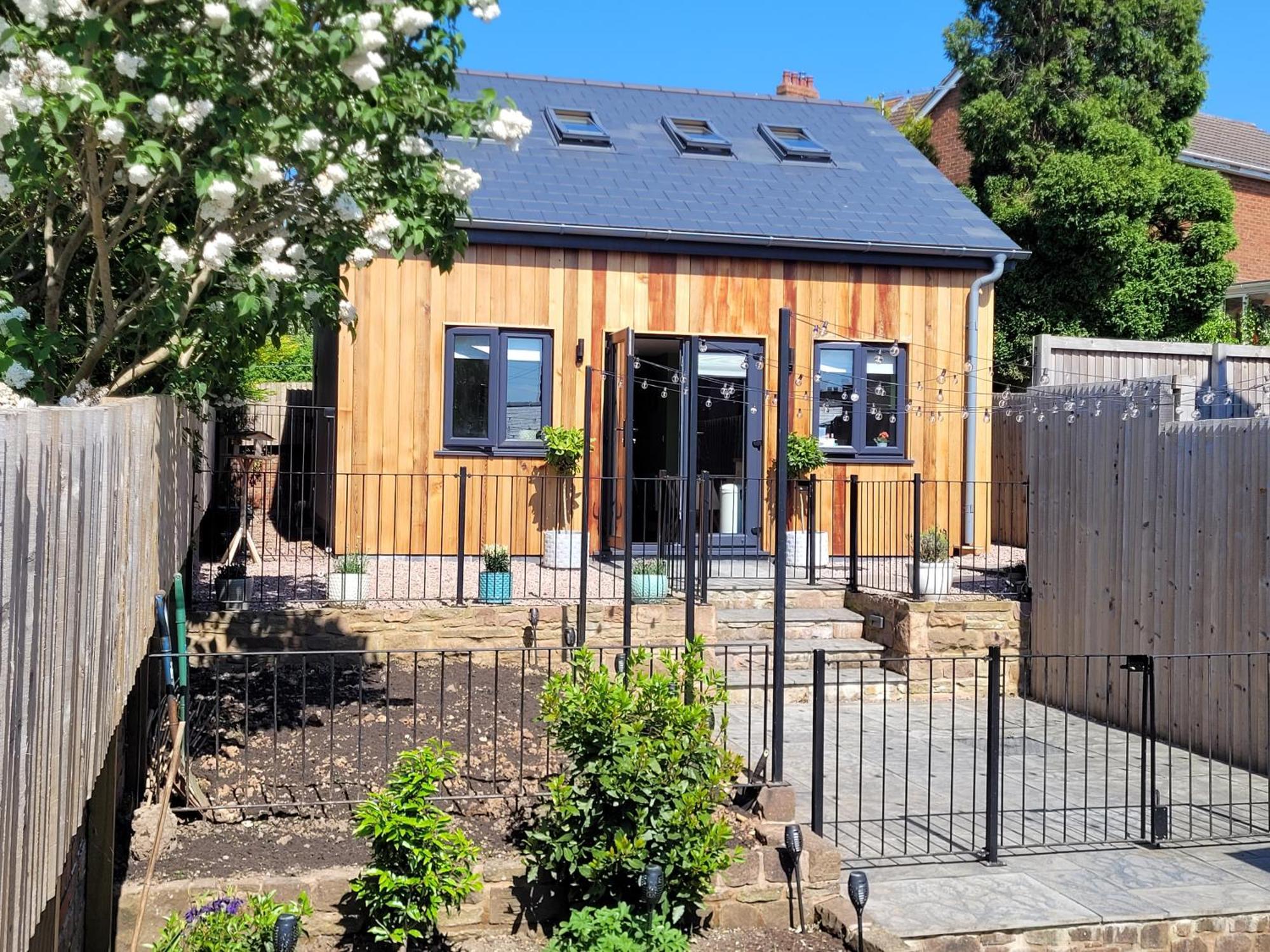 Forest Cedar Lodge, Forest Of Dean Cinderford Buitenkant foto